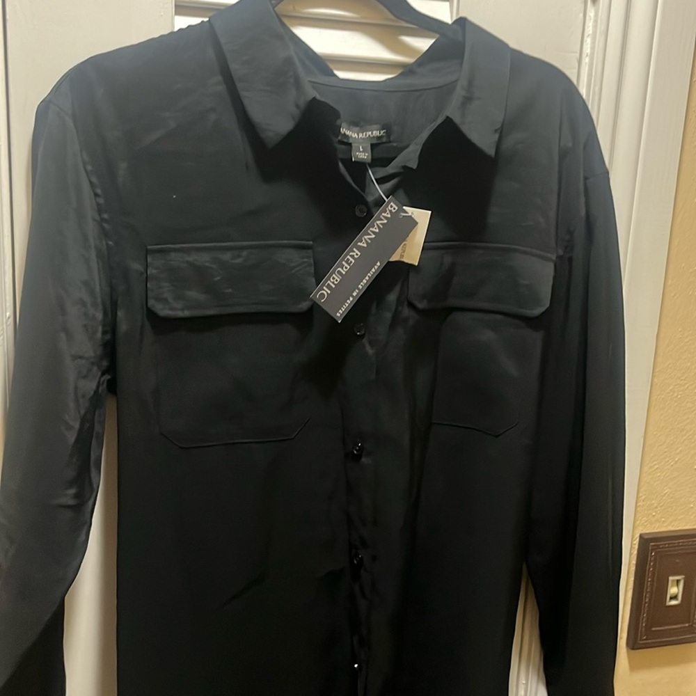 NWT L Banana Republic Black Button-Up Top belted shirt - Picture 3 of 9